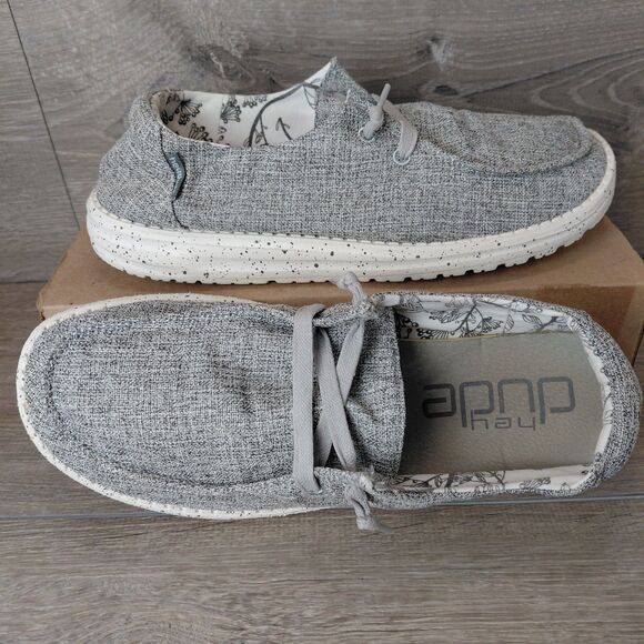 Hey Dude Shoes Womens Size 10 Gray Wendy Linen Slip On Casual Loafers Beach Prep - Picture 1 of 10